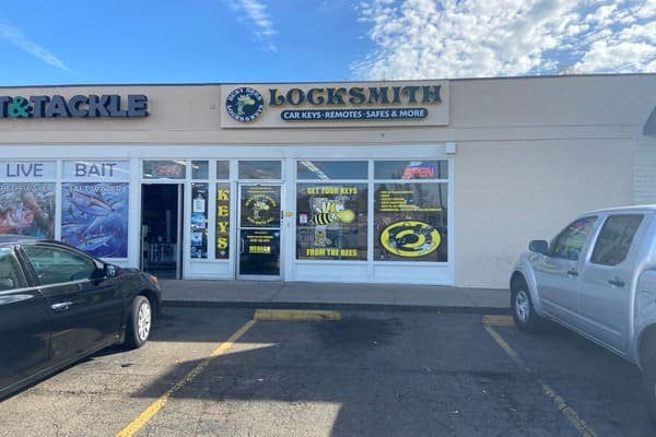Busy Bees Locksmith shop and locksmith services in Santee, California